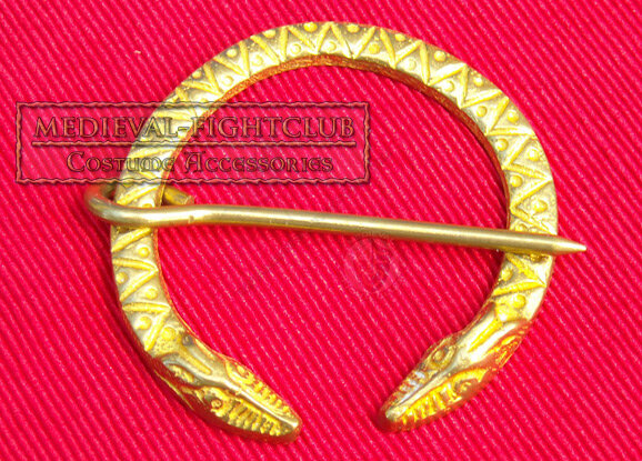 Dragon cloak pin / clasp