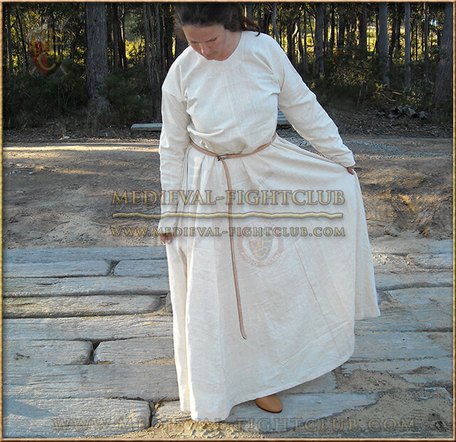 Simple Heavy Fabric Chemise