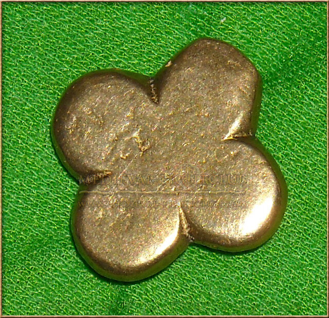 Quadfoil - costume ornament