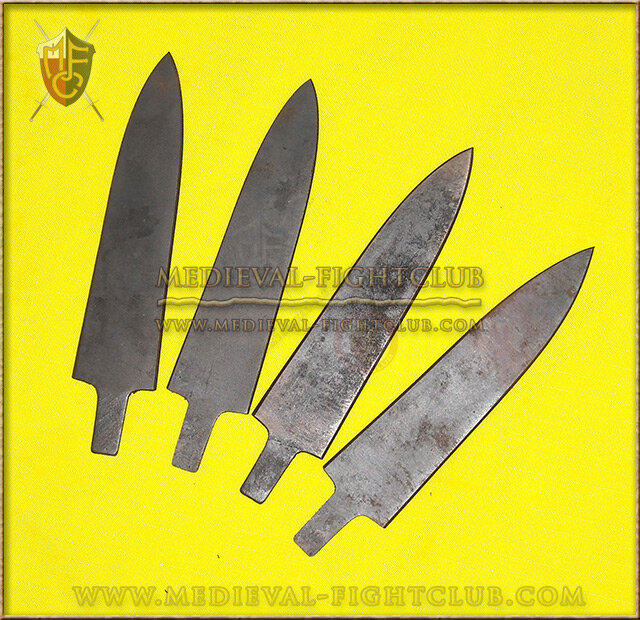 Long wide tang arrowhead - set of 4