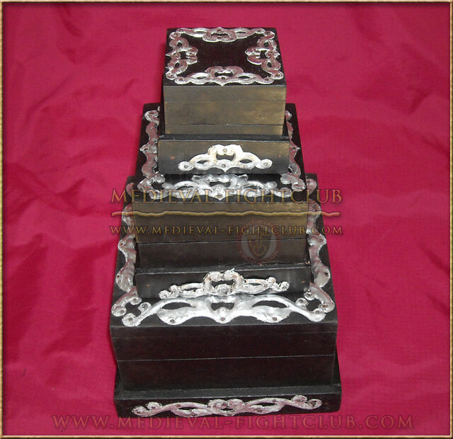 Black and Silver box - nest of 3