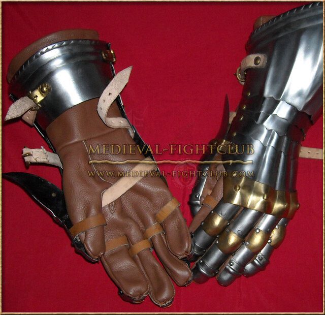 Gothic Fluted Gauntlets - Brass knuckles