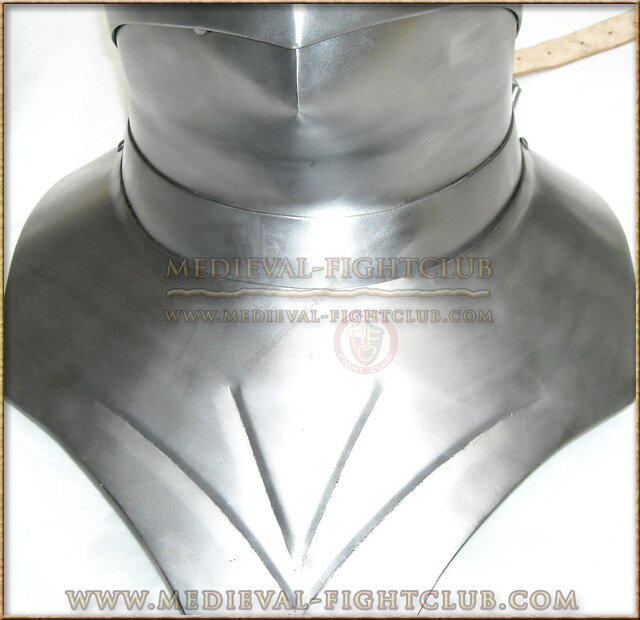 Fluted Gothic Bevor