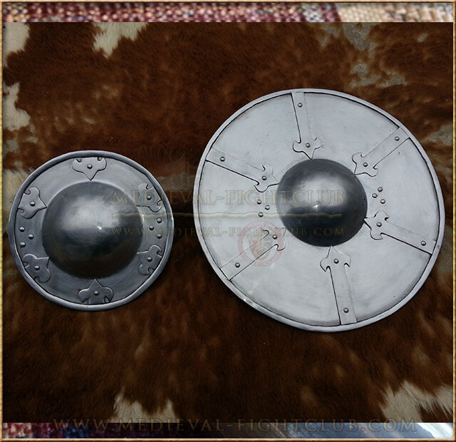 Buckler Fleur de Lys - large