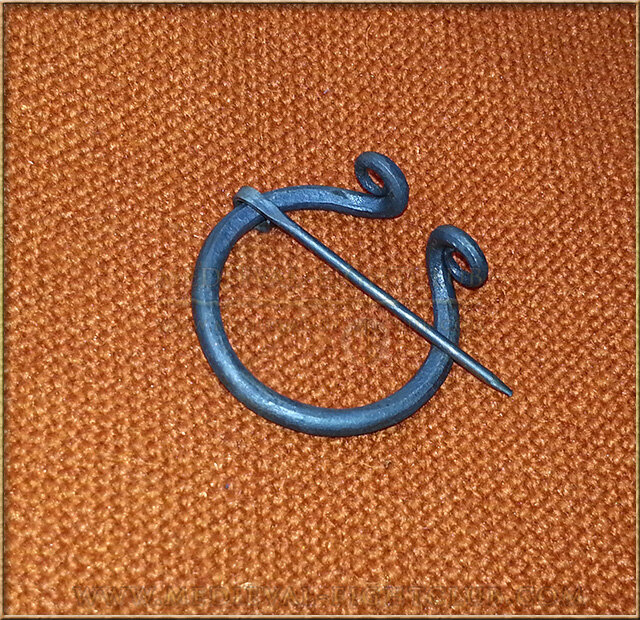 Penannular iron cloak pin / clasp - side curl