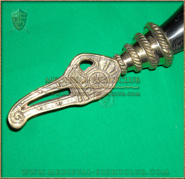 Drinking Horn - 'bird of prey' finial