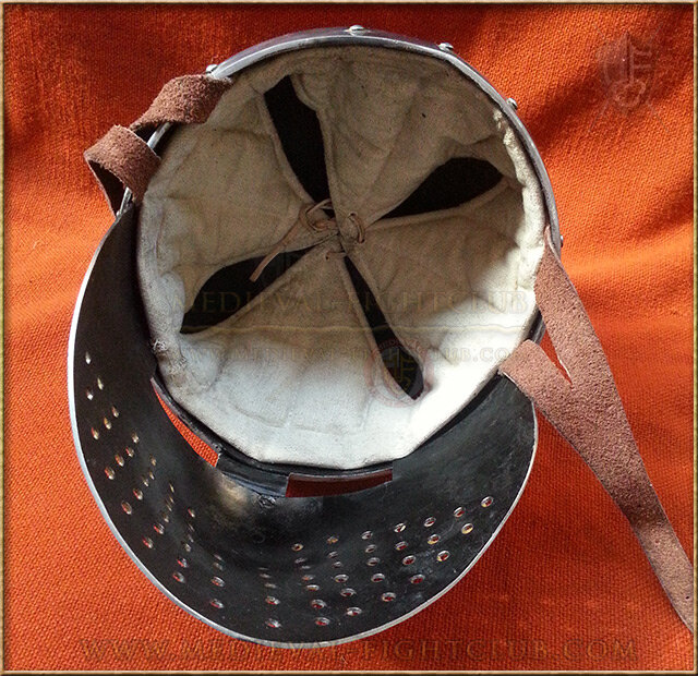 Paladin Spangen - battle helm