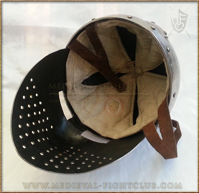 Paladin Spangen - battle helm