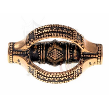 trigonal viking bead