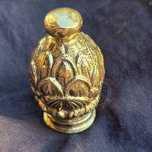Brass artichoke pommel